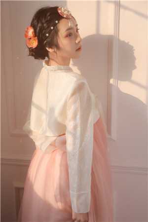 除夕夜，厚脸皮亲戚拿走我家万元年礼小说抖音热门完结版