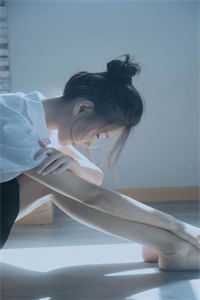 墓前花易冷，心间雪未消暖月陆景琛最新章节免费阅读