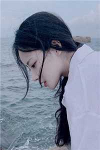 杨吱吱沈重的小说女友嫌弃我坐经济舱，却不知我能让飞机掉头