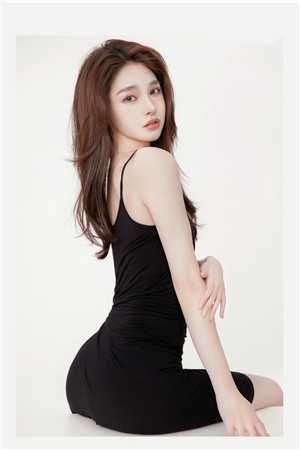 沈重杨吱吱老婆助理把我当小白脸暴打后，我选择离婚小说全文免费阅读