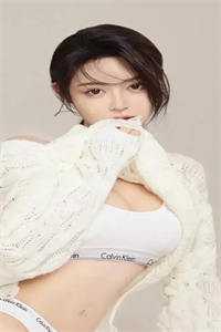 秦月娥洪小伟饥荒年她围着穷小子转，我另娶了小说