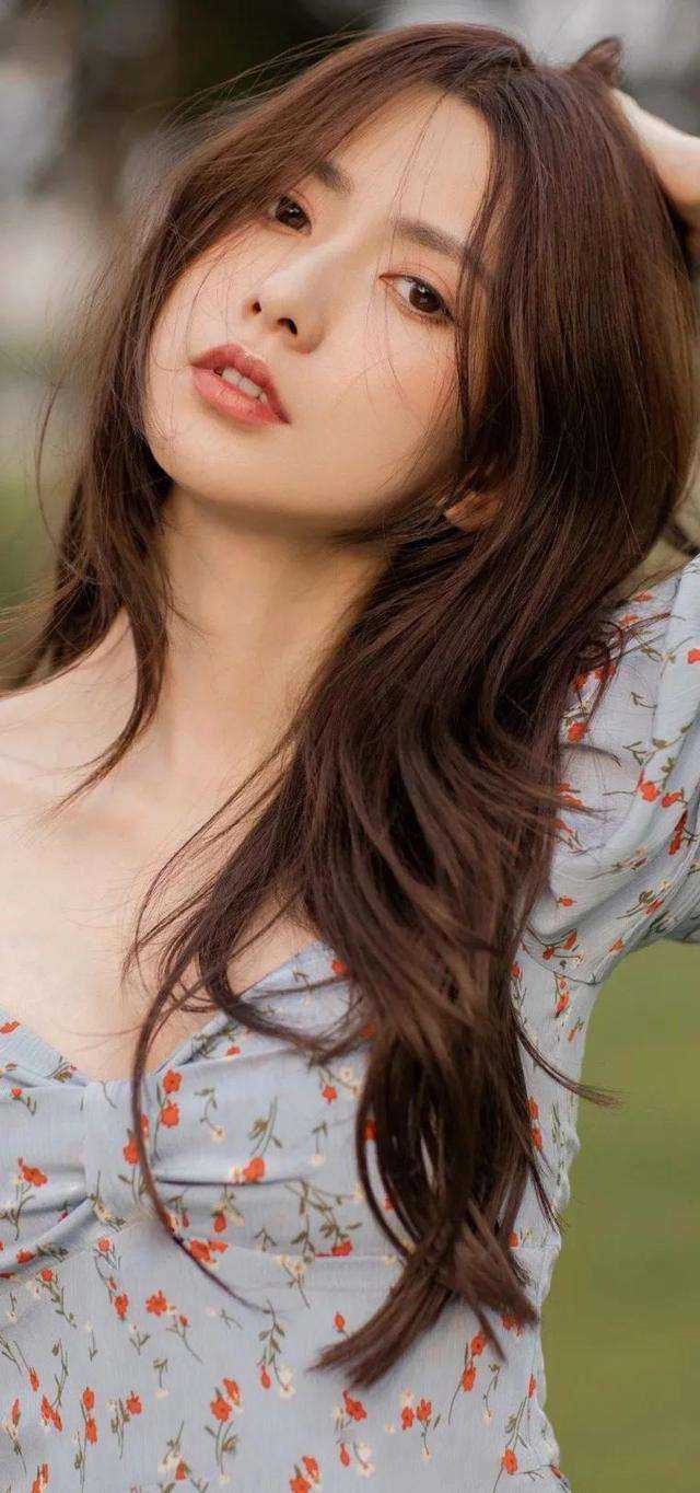 招惹大佬后，我被缠上了by萧昀旭伍梦甜