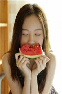 夫君为表妹当街扒我喜服后，我转嫁给了他人李墨白墨白小说