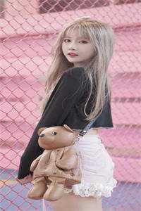 陆沉柳如烟的小说放女友自由后，我觉醒写歌续命系统