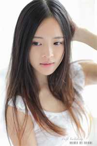 女儿弄脏了侄女的画，被丈夫下令关禁闭陆战北江月