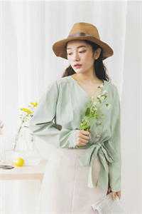 凌雪凝百里奚的小说风雪消弭不忆君免费阅读