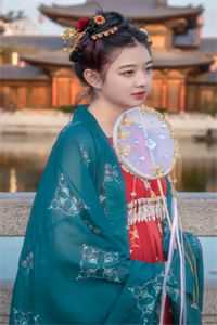 热门小说容妃又花痴了