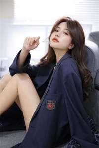 文章精选阅读重生九十九世，我被女帝追杀了