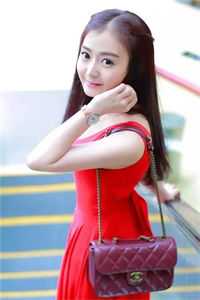 随军后，貌美军嫂成团宠全文完结