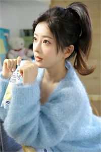 畅销巨著先婚后爱：腹黑太子爷的怀中美人