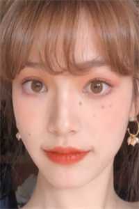 全文玫瑰太妖艳，顶级金主放肆吻