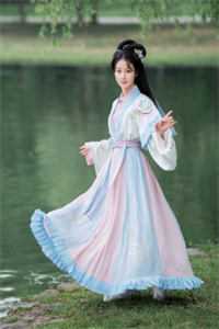 穿书后假千金她又冷又飒