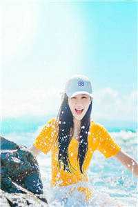 退下！本公主养几个男人怎么了！精品推荐