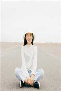 傻子死后，未婚妻疯了