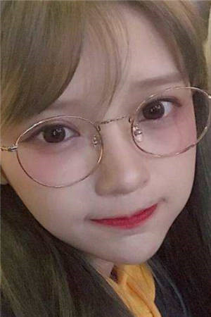 玄学大佬离婚后，她飒翻了