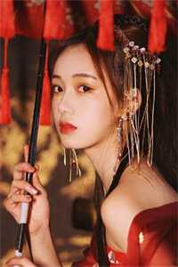 重回身死前，她转身抱紧了死对头大腿热门小说