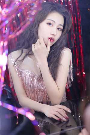 穿进修仙界：我截胡了男主的女人精选篇章