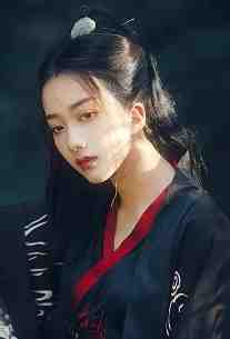 撞见天子后，她被宠爆后宫短篇小说阅读