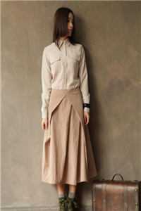 人刚穿越，开局得罪疯批大佬章节