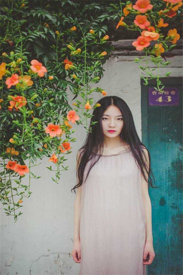 畅销小说太子容貌不凡，禁欲女神医爱疯了