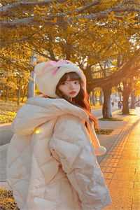 精品文重生后，我在凶宅中直播算命